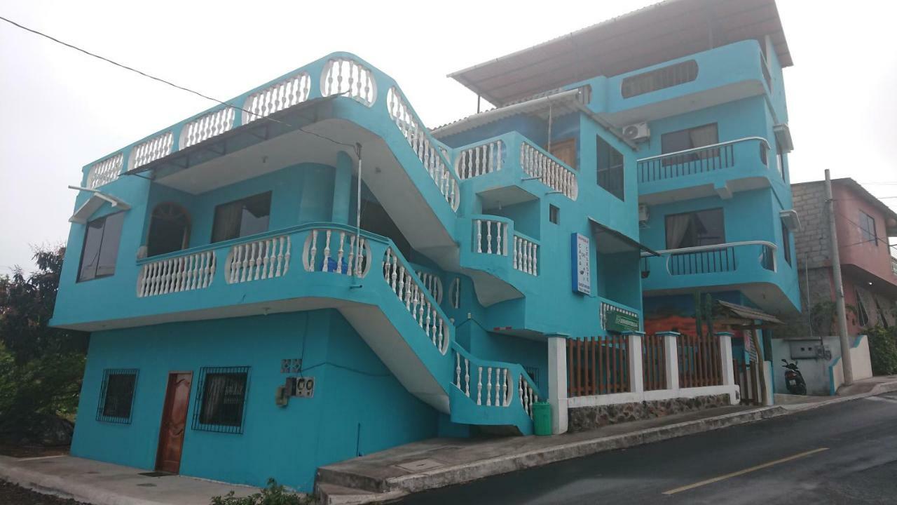 Casa De Celeste Puerto Baquerizo Moreno Exterior photo